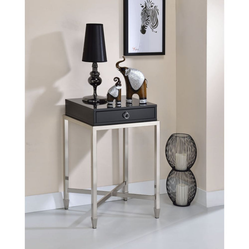 Belinut - End Table